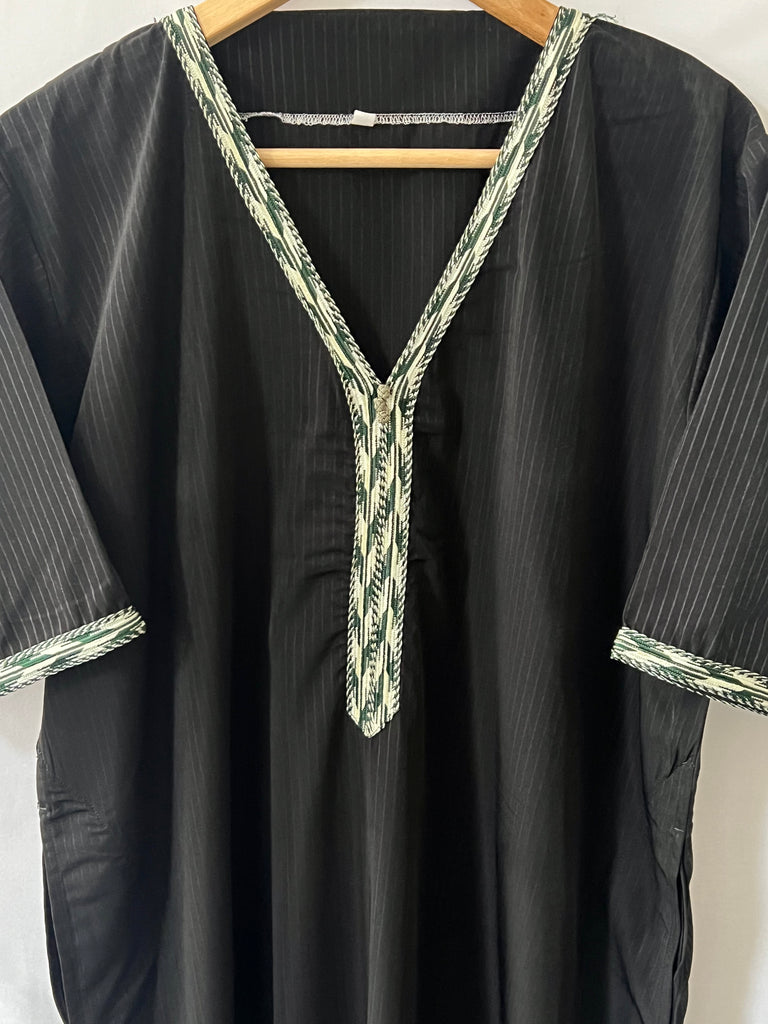Black Pinstriped Moroccan Style Half Sleeve Thobe Jubba Relaxed fit Low neck - Madyna