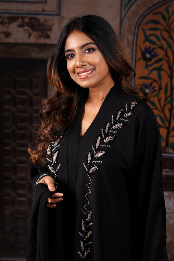 Maryam Luxury Abaya Black with Embroidered Frontal Design Exclusive Look - Madyna