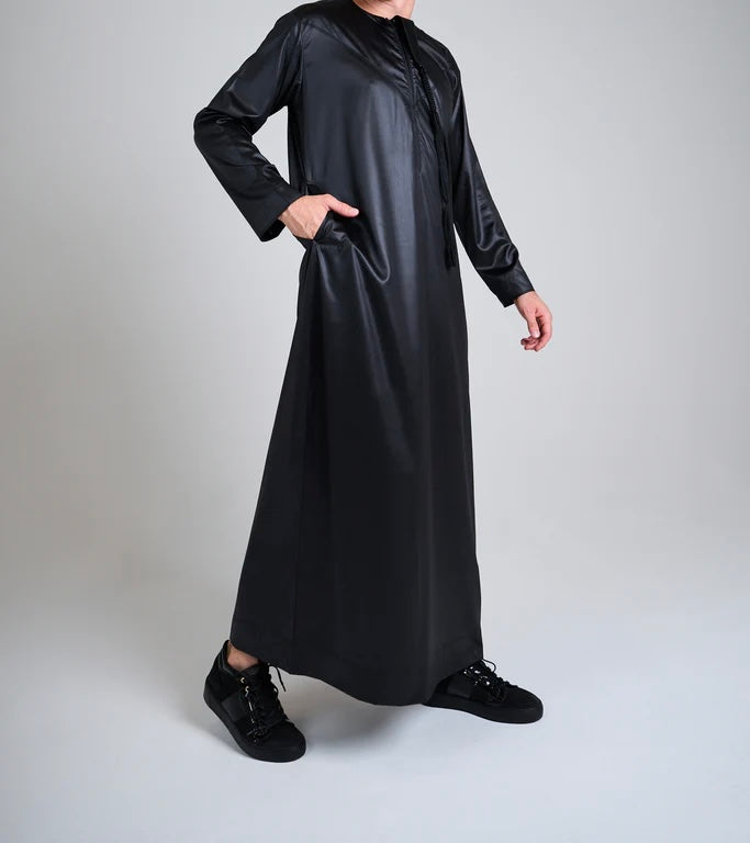 Black Shiny Emirati Thobe | Jubba | Kandura (Removable Tassel) - Madyna