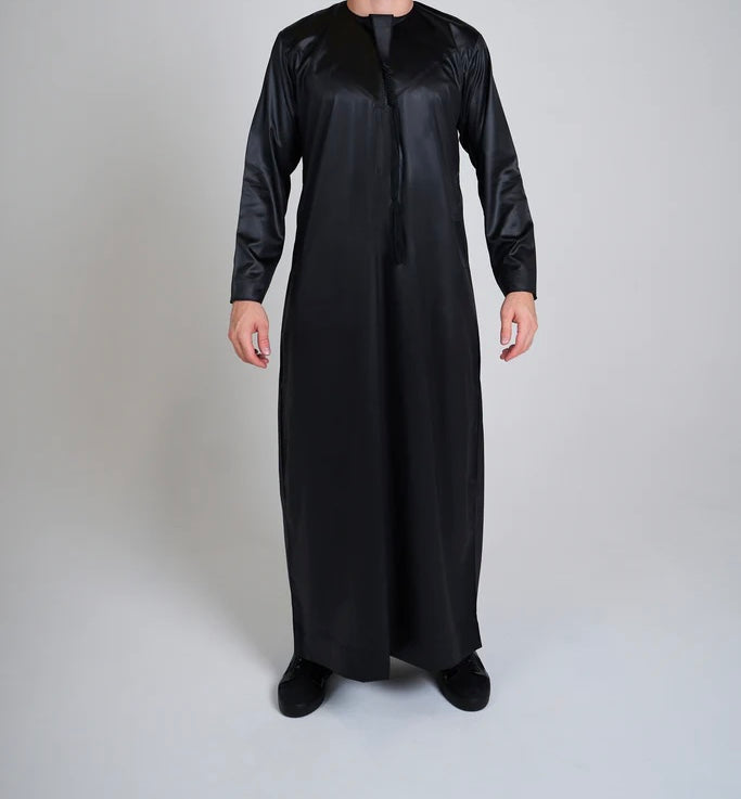 Black Shiny Emirati Thobe | Jubba | Kandura (Removable Tassel) - Madyna