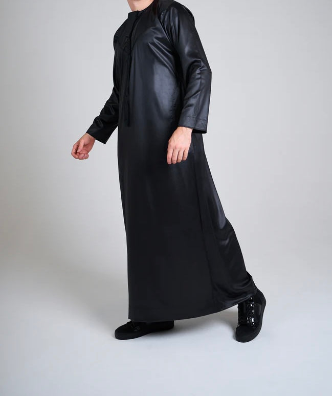 Black Shiny Emirati Thobe | Jubba | Kandura (Removable Tassel) - Madyna